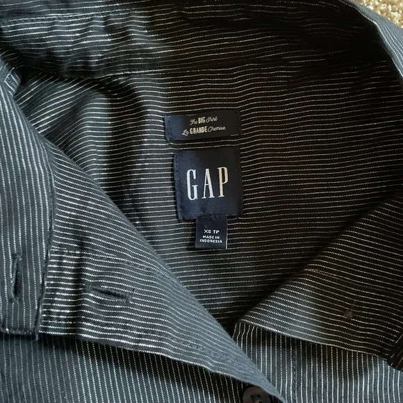 Gap Women’s “The Big Shirt” Black with metallic Stripes XS - Picture 4 of 6
